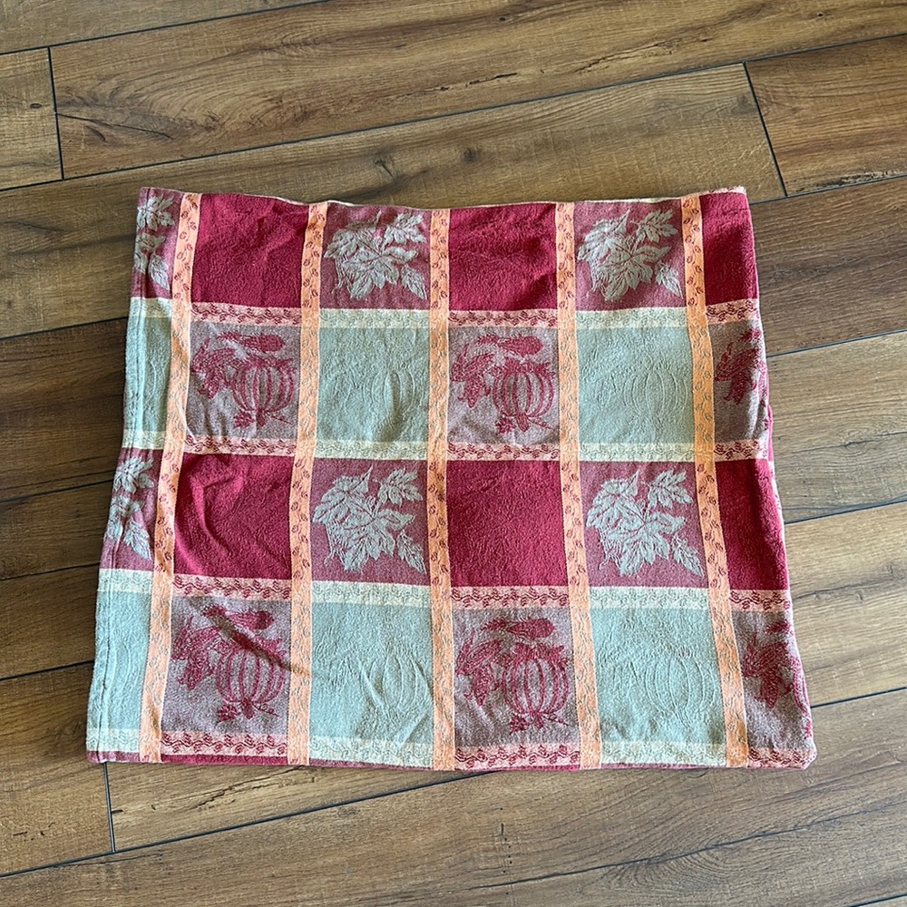 Fall Oblong Tablecoth - Picture 1 of 3